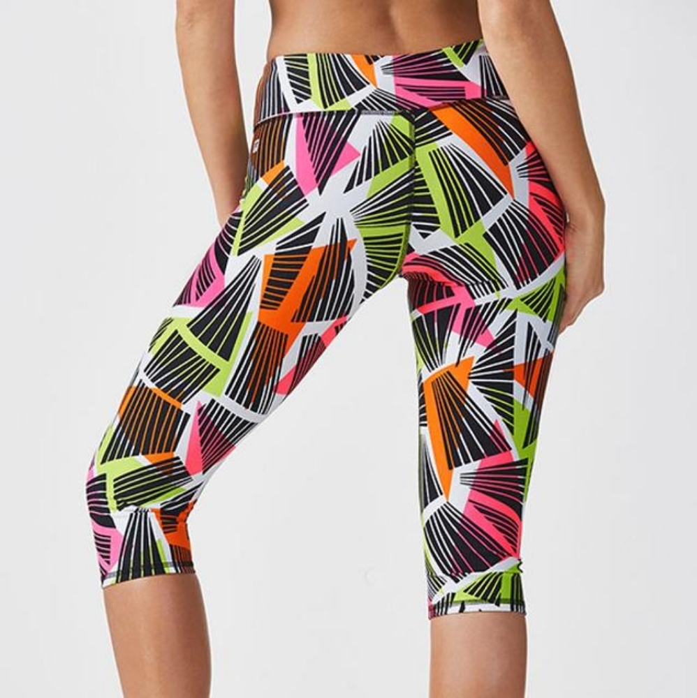 Fabletics Mid-Rise Printed PowerHold Crop
